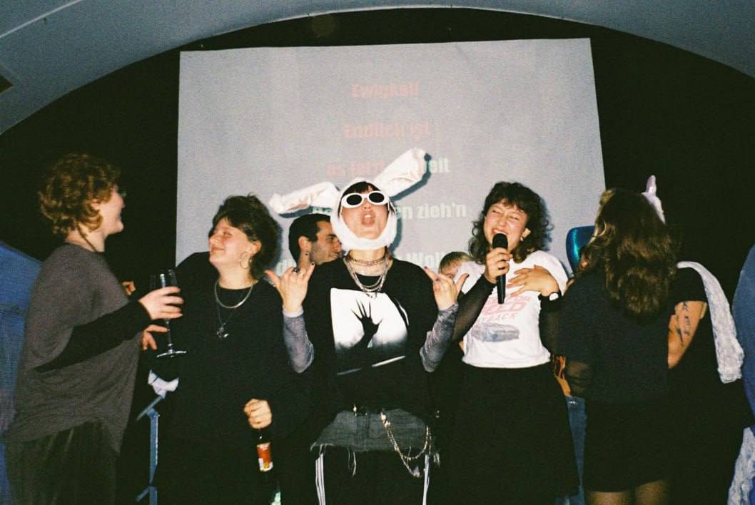 Melody Madness - Die Karaoke im Studio Trafique